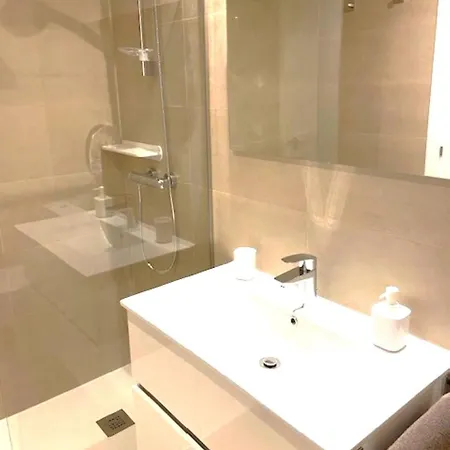 Apartment - Vivir La Vida *